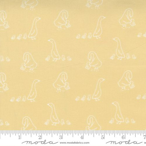 Little Ducklings ~ Mellow Yellow bundle of 5 fat quarters