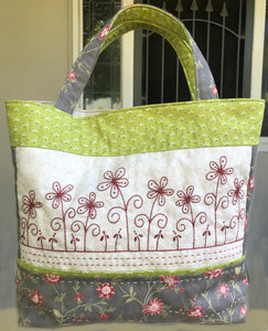 Gail Pan~ Friendship Daisies Bag~ pattern