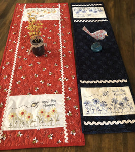 Smell the Flowers~ table runners pattern